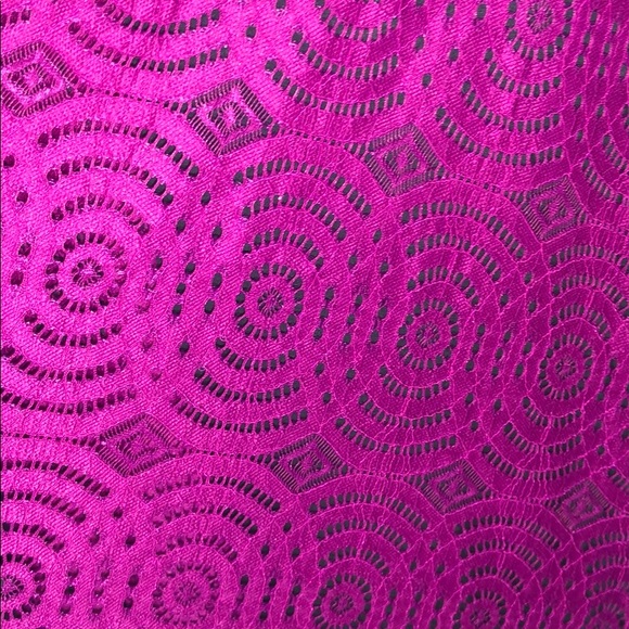 Lindsay - Picture 2 of 3